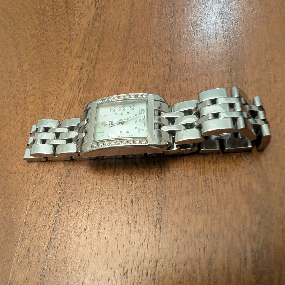 Swiss Army Alliance Diamond Tank 24776 Women's Watch + 18 Diamonds - Picture 5 of 8